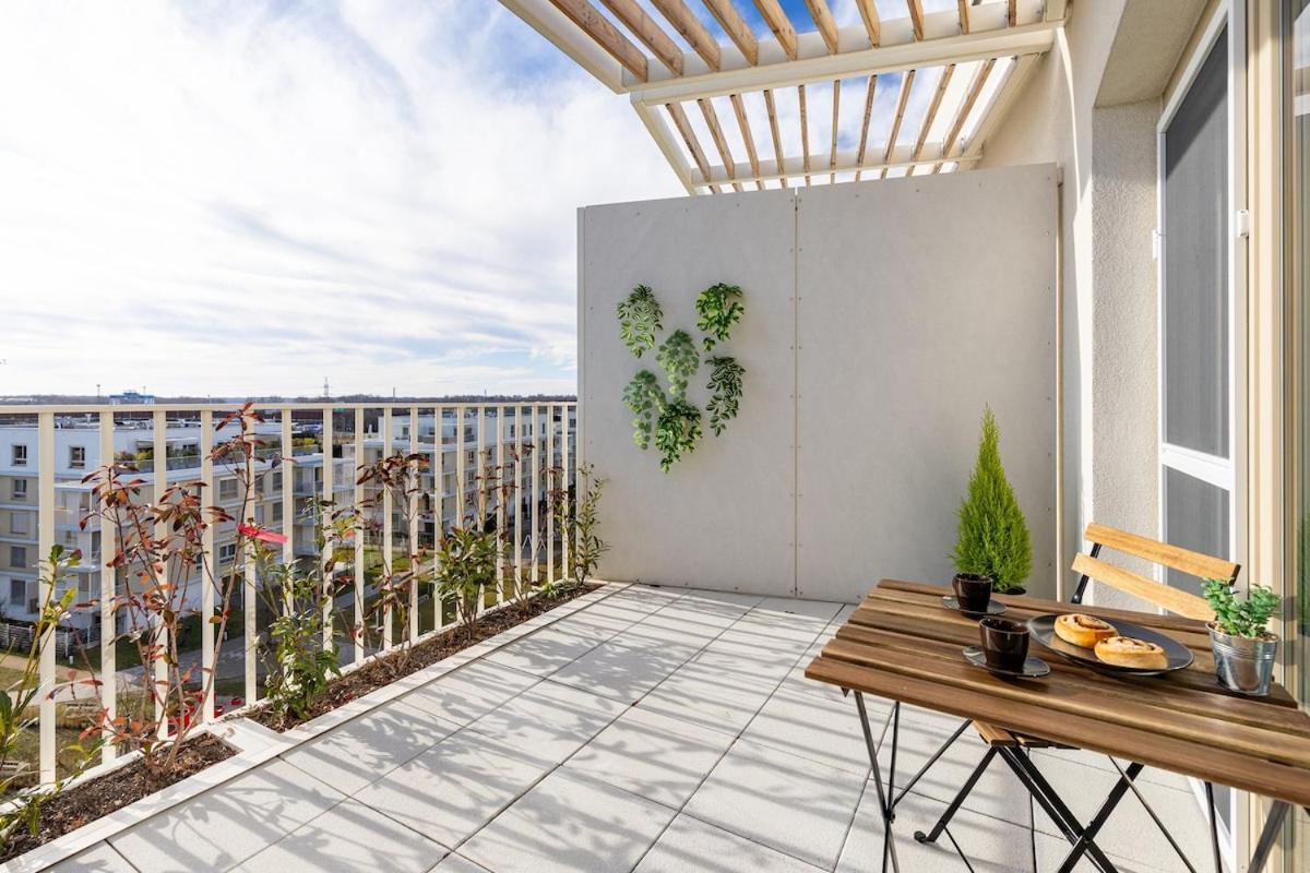 Relax In Style W Stunning Outdoor Space Apartman